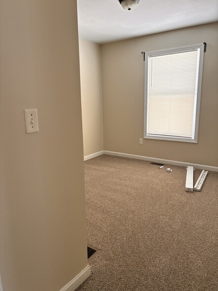 Building Photo - 248 Green St