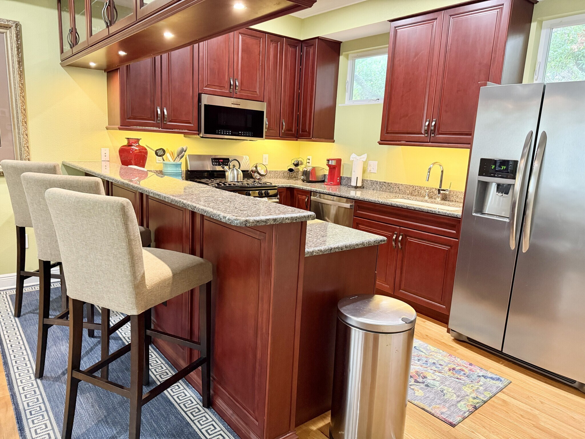 Building Photo - 3319 W Granada St