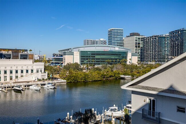 Building Photo - 700 S Harbour Island Blvd