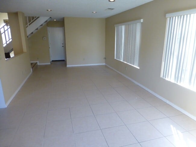 Building Photo - COMING SOON! 4 Bedroom Home for Rent in Ca...