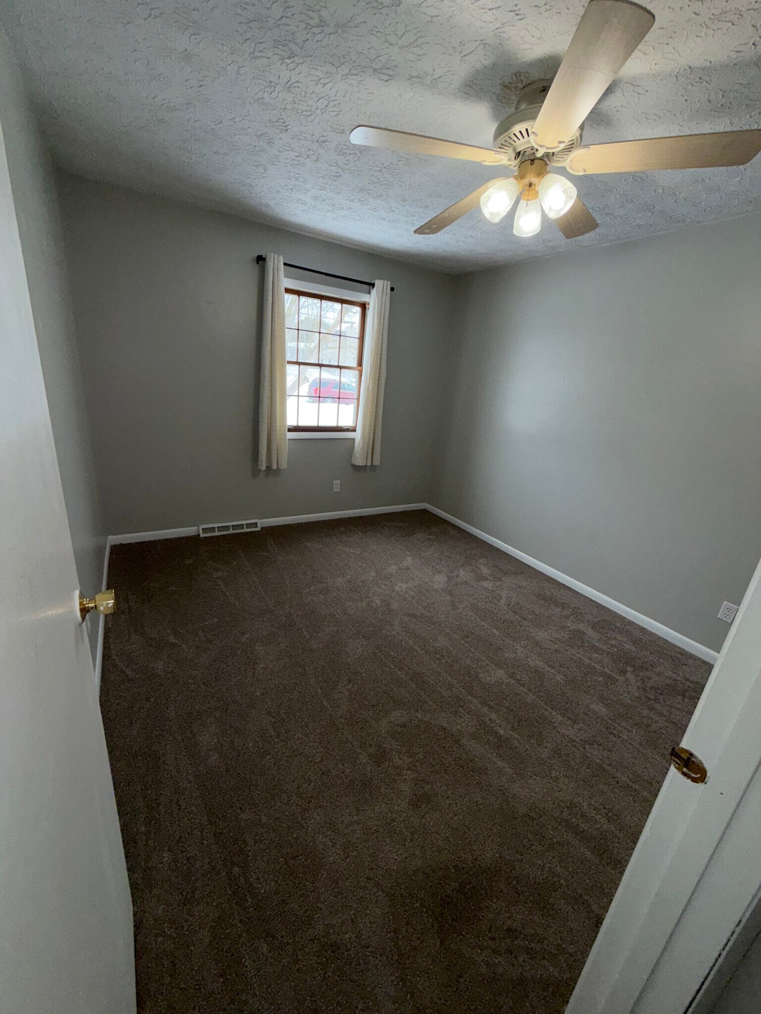 Building Photo - 3452 Kalurah St NE