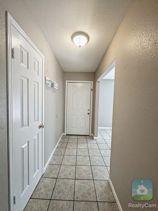 Building Photo - 5007 Monteith Dr