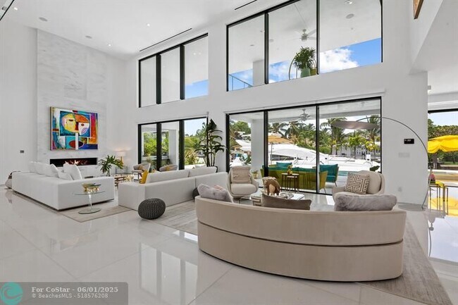 Building Photo - 401 Lido Dr