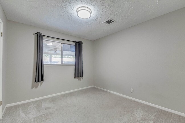 Building Photo - 22219 Elsinore Dr