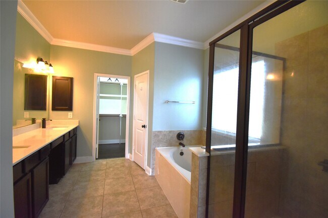 Building Photo - 419 Blossom Terrace Ln