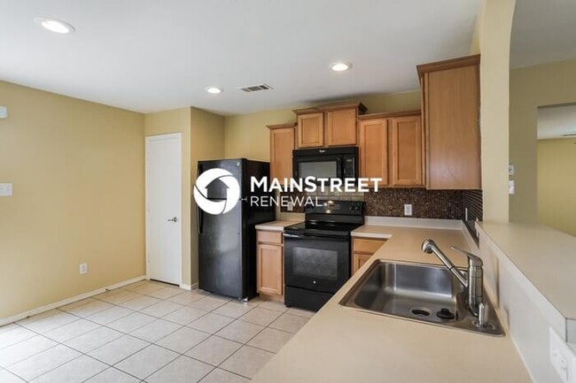 Building Photo - 4 Bedroom Pet-Friendly Home in Sanger, TX with Main Street Renewal