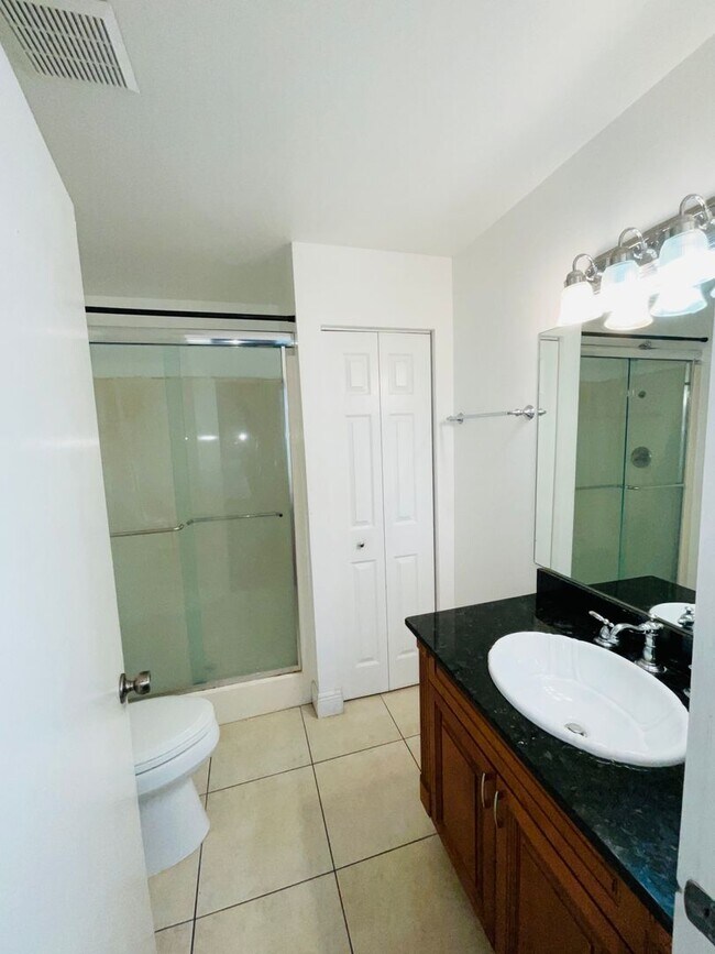 Building Photo - Beacon 21 - Sailfish Village