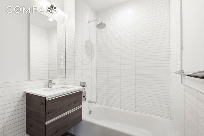 Building Photo - 17 Convent Ave