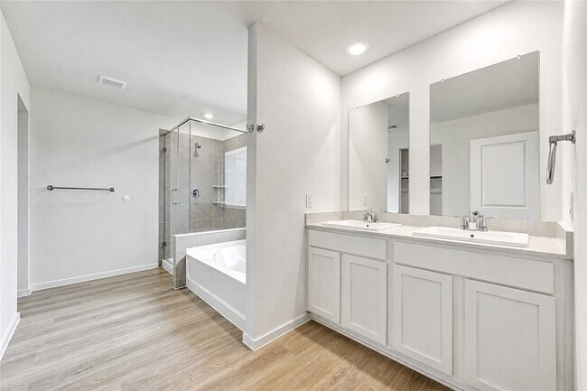 Building Photo - 40650 Balsam Run Ln