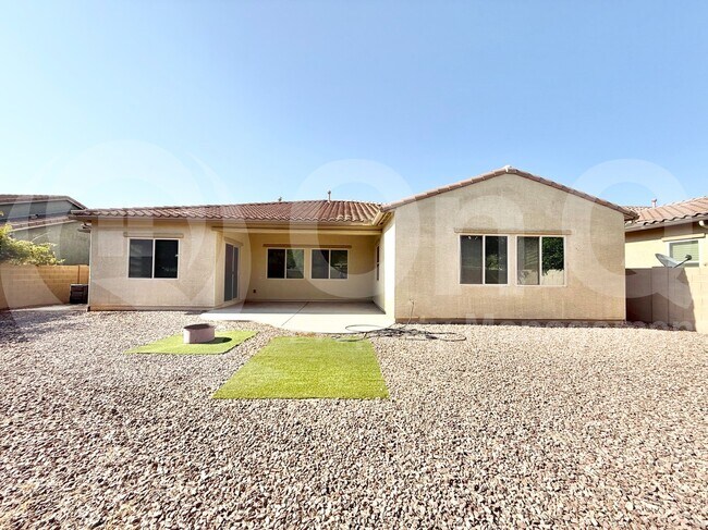 Building Photo - 3519 E Loma Vista St