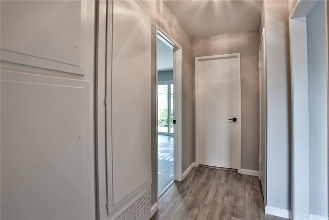 Building Photo - 16862 Coach Ln