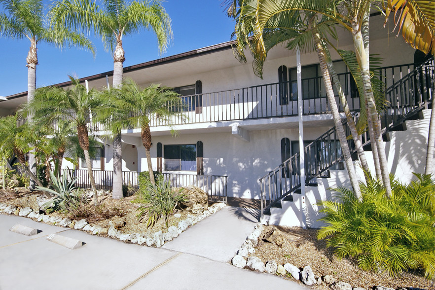 Building Photo - Coral Waters Apartments