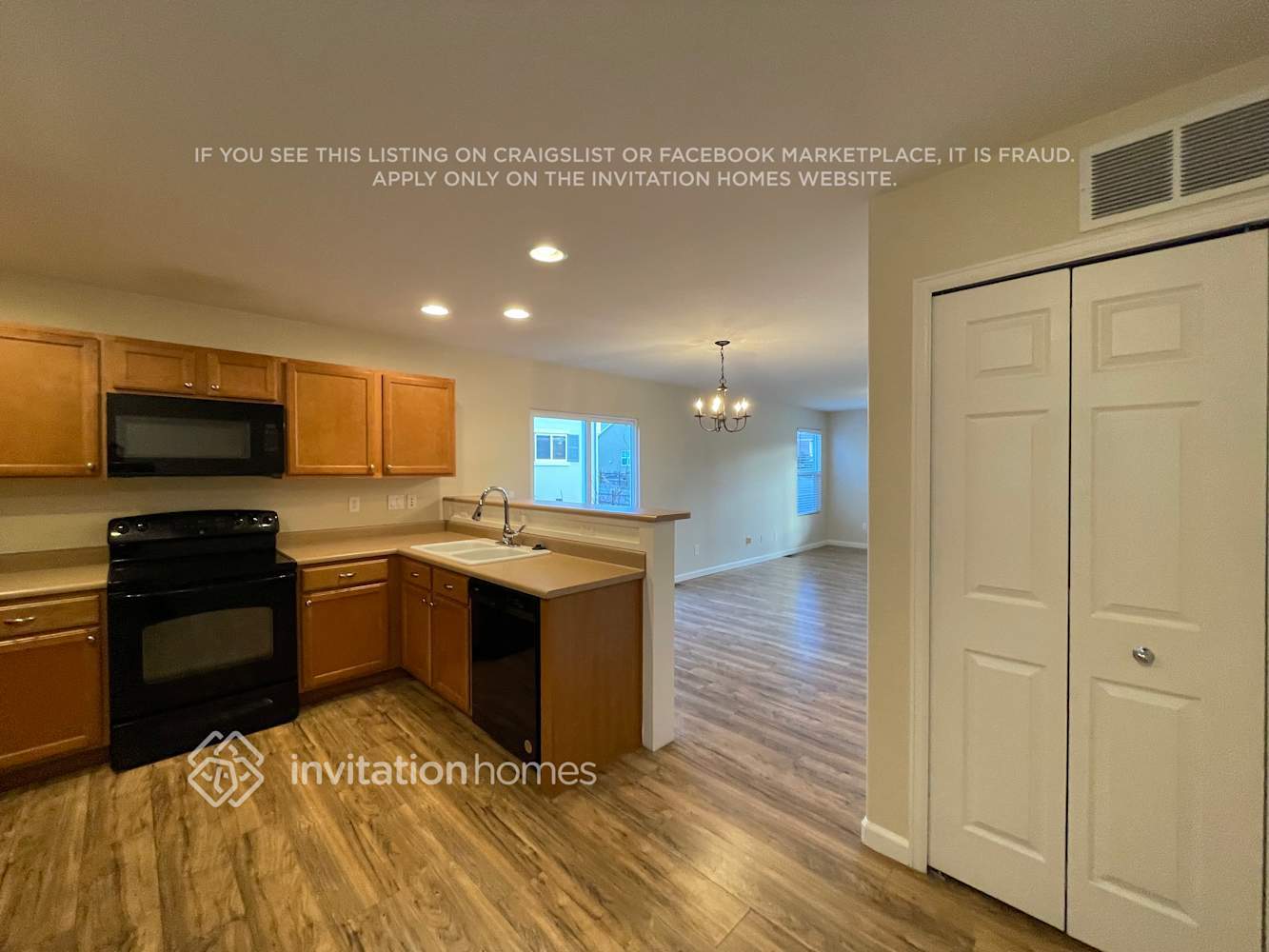 Building Photo - 765 Diamond Rim Dr