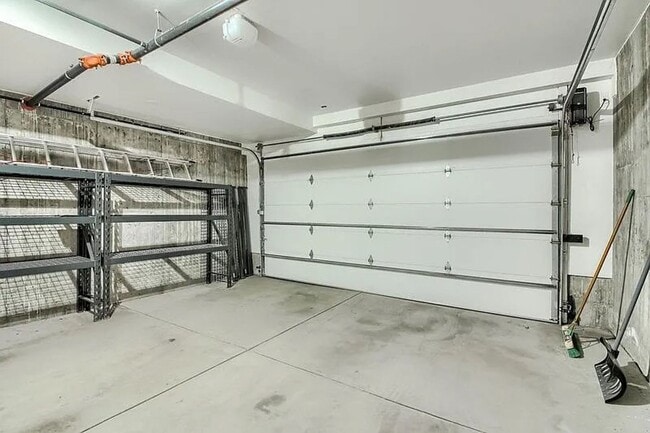 Building Photo - Modern LoHi Living with Rooftop Deck & City Views!!