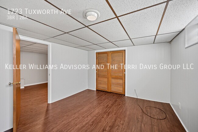 Building Photo - 1723 Tuxworth Ave