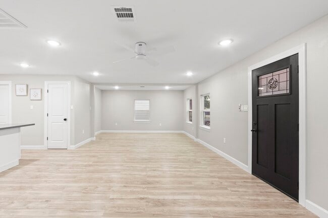 Building Photo - 1426 16th St