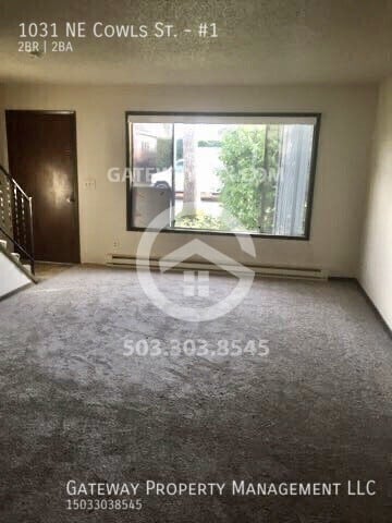 Building Photo - 1031 NE Cowls St