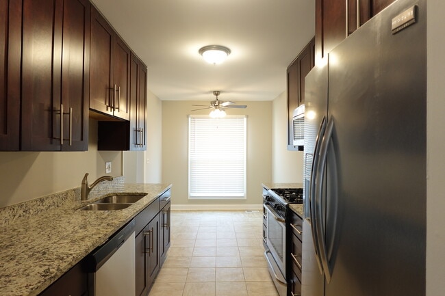 Building Photo - 1996 Georgetown Ln