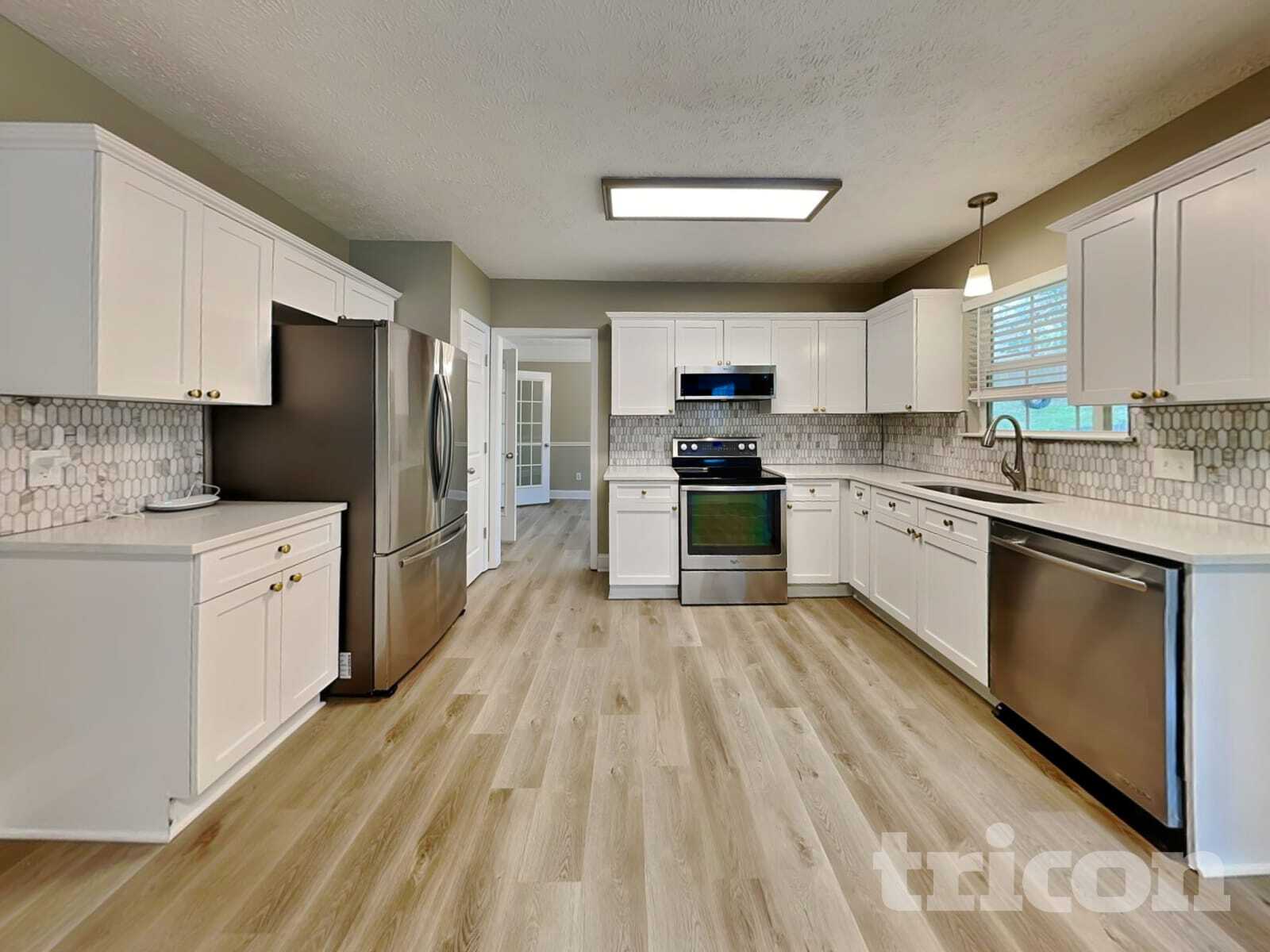 Building Photo - 134 Walton Trce S