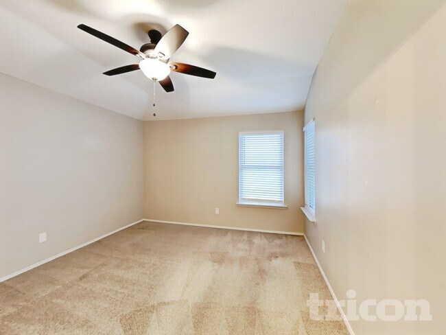 Building Photo - 1735 Duster Cir