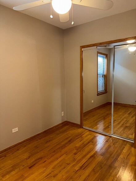 Building Photo - 2126 W 24th St