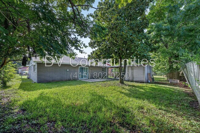 Building Photo - 12919 S Coast Dr