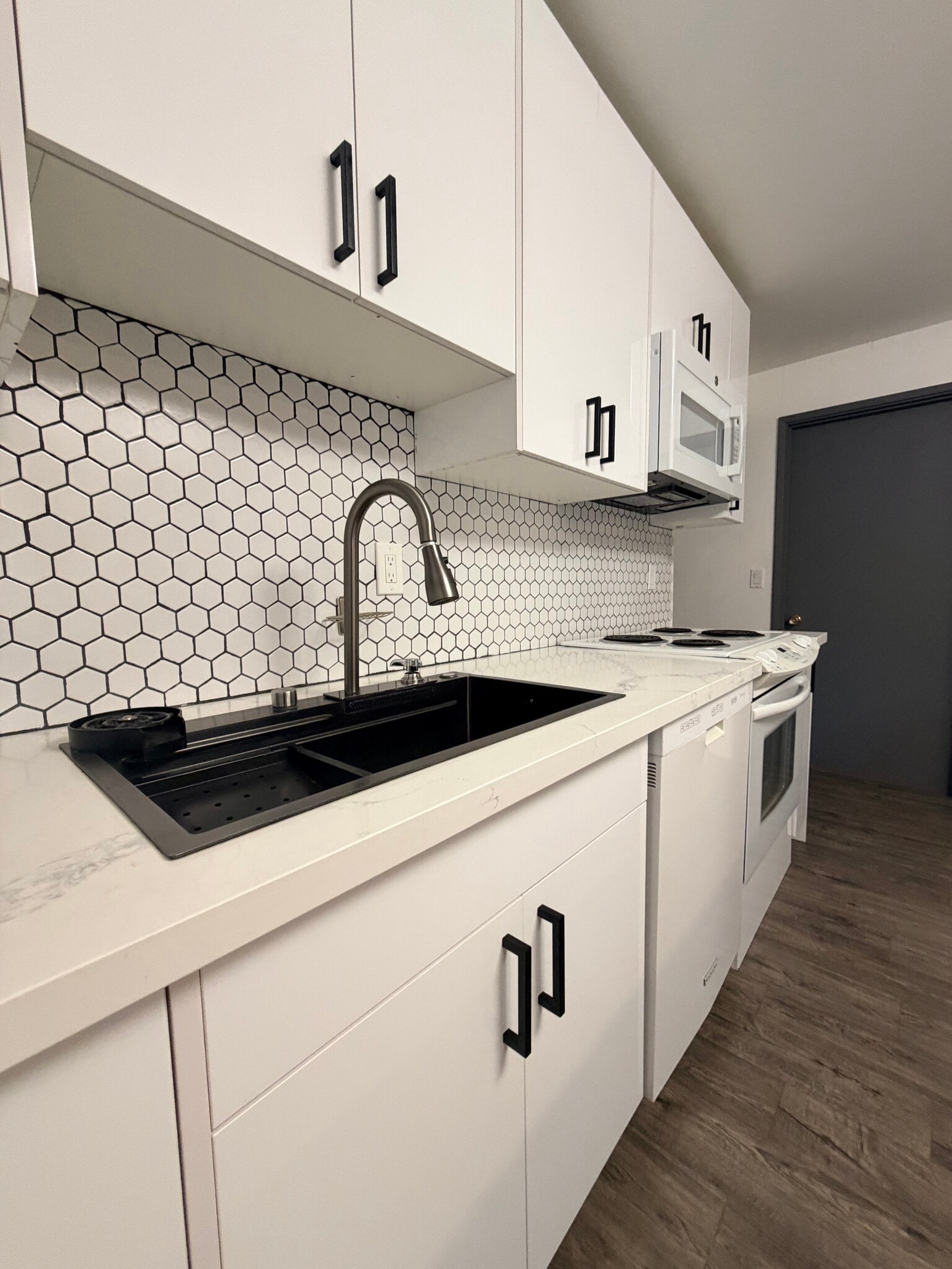 Building Photo - 16304 47th Pl S