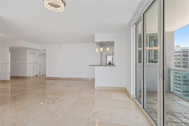 Building Photo - 1250 S Miami Ave