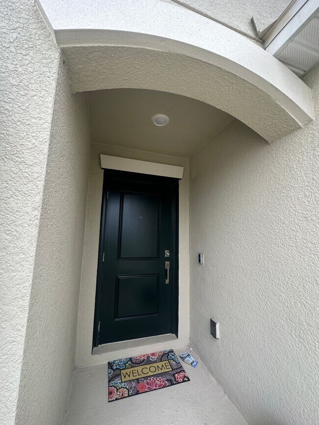 Building Photo - Brand New 4 bed inCypress Park - Haines City