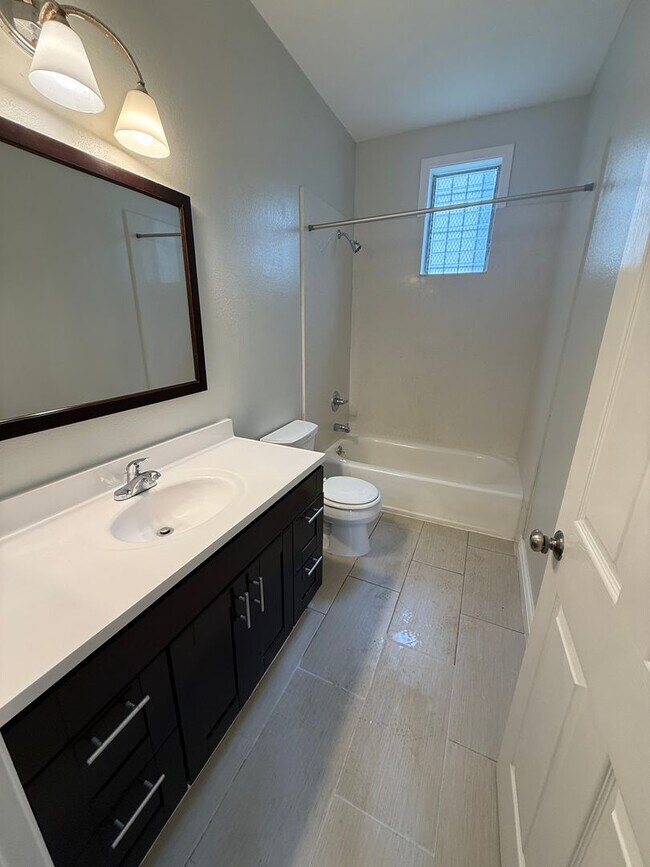 Building Photo - 780-782 Treat Ave/ 2950 21st Street (7039rc)