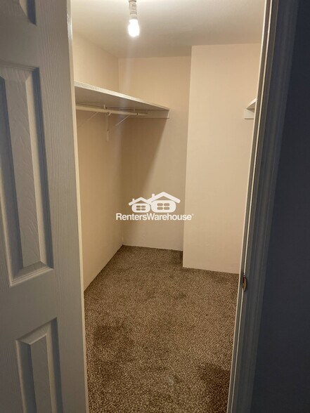 Building Photo - 1464 Hawks Nest Ct