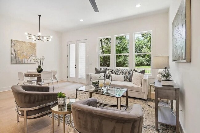 Building Photo - 212B Jennings Ave