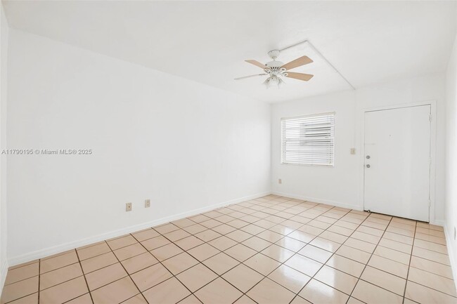 Building Photo - 5730 NW 38th St