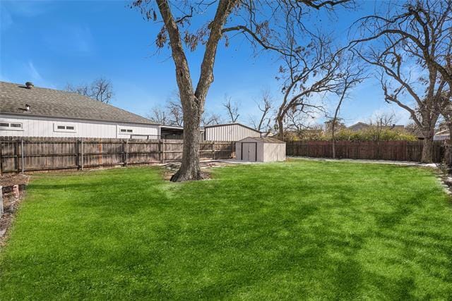 Building Photo - 734 Genoa Ave