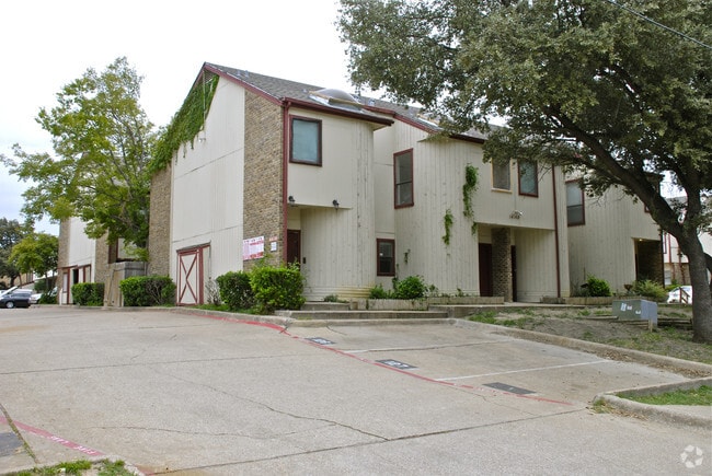 Building Photo - Northwood Square Condominiums