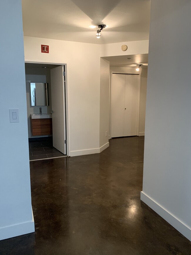 Building Photo - 1415 2nd Ave