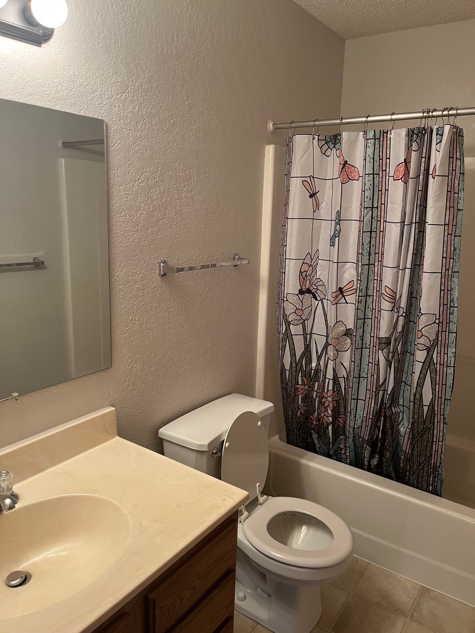 Building Photo - 13377 Cypress Dr