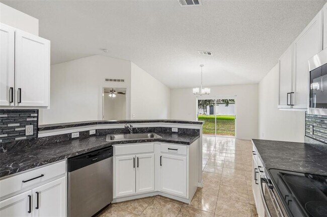 Building Photo - 16918 Corner Hill Ct