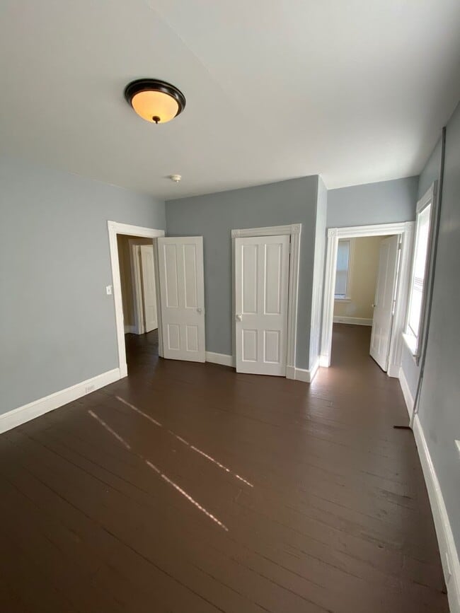 Building Photo - Large Victorian House in Lancaster City wi...