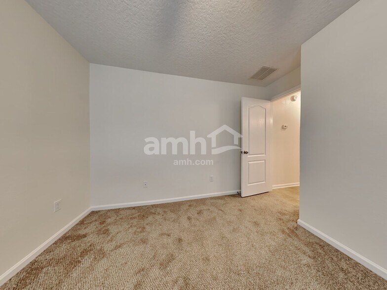 Building Photo - 280 St Croix Island Dr