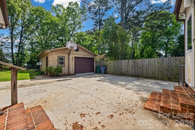 Building Photo - 4827 Harcourt Ln