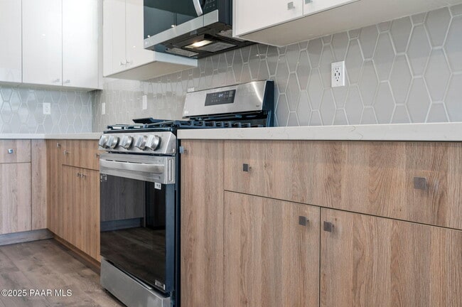 Building Photo - 1324 Rockwood Dr