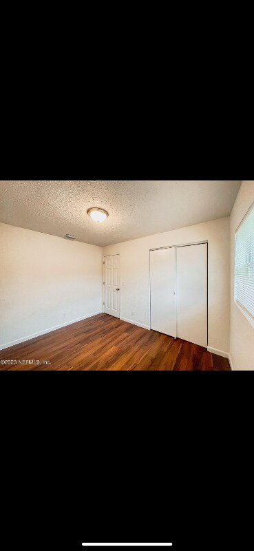 Building Photo - 1122 W 31st St