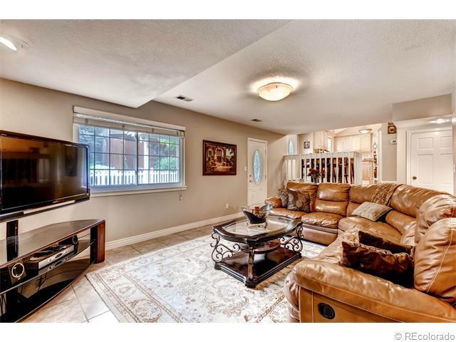 Building Photo - 7795 S Poplar Way
