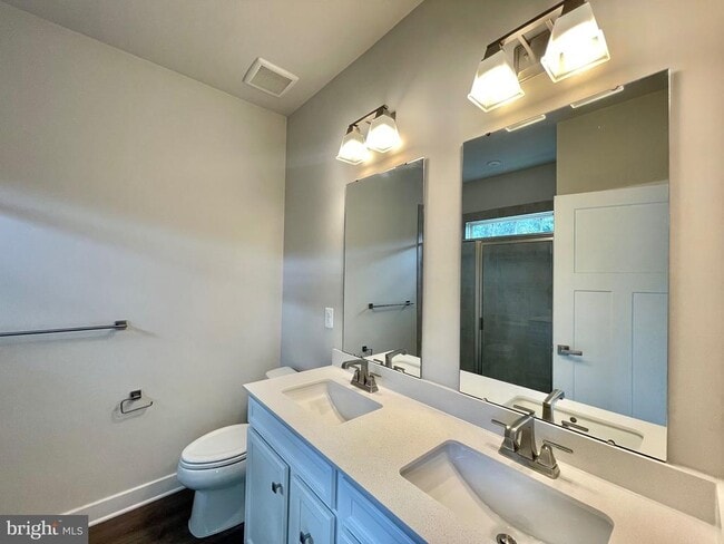 Building Photo - 9576 Fern Hollow Way