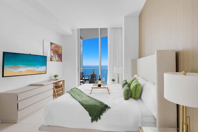 Building Photo - 4111 S Ocean Dr