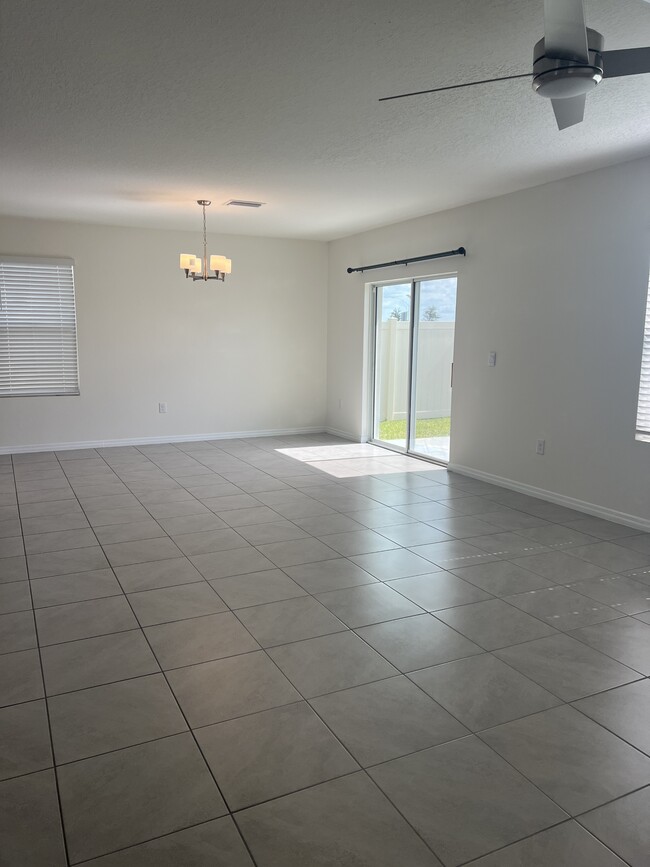 Building Photo - 31284 Penny Surf Loop