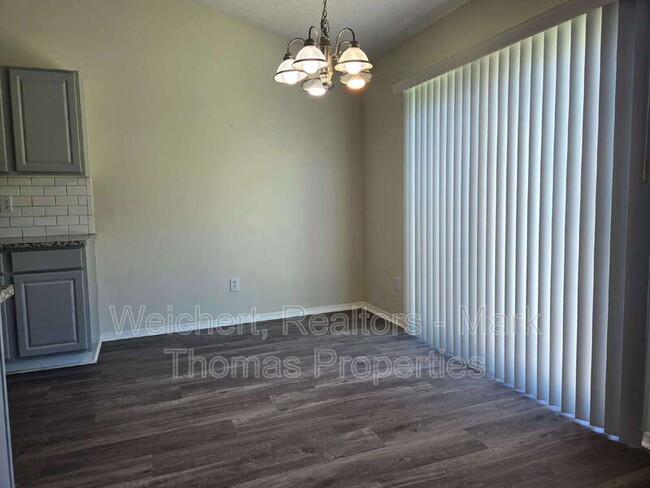 Building Photo - 6308 Saybrooke Dr
