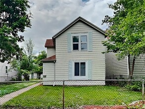 Building Photo - 1910 W Chelton Ave