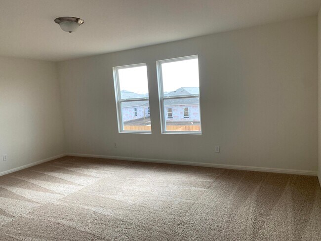 Building Photo - 178 Shiro Dr